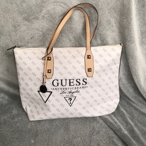 g u e s s . p u r s e